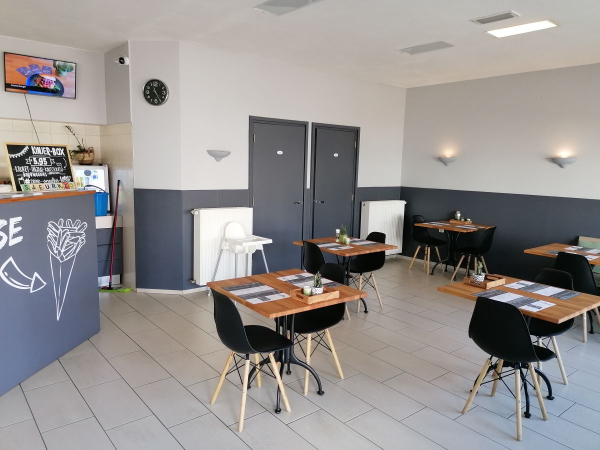 Cafetaria 'Ut Sjeurke' in Stramproy - foto 6
