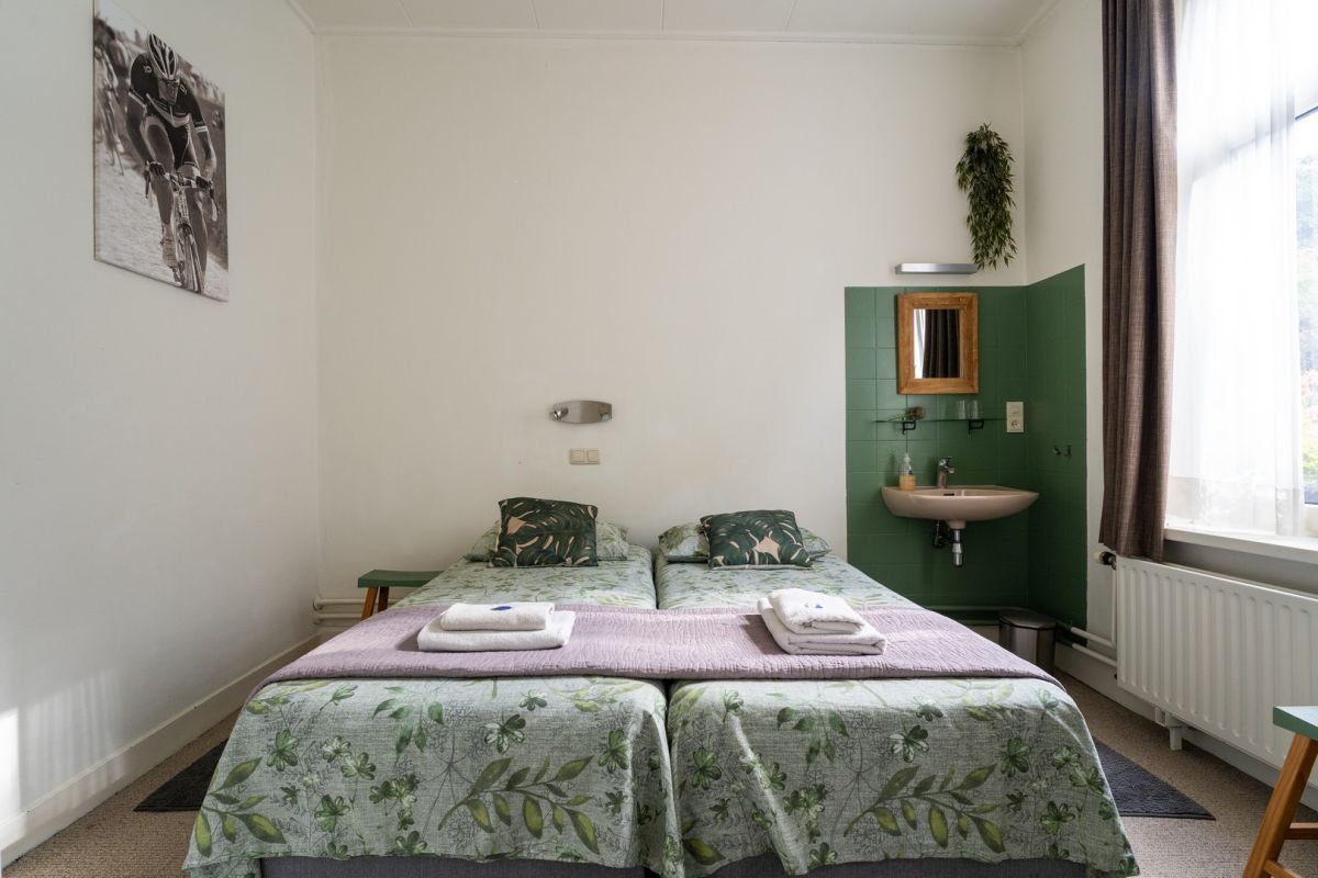 Hotel met separaat woonhuis en luxe appartement te koop. in Valkenburg - foto 2